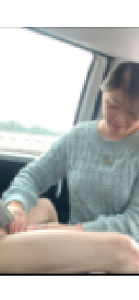 [個人撮影]人妻熟女の車内フェラで口内発射動画
